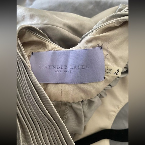 Vera Wang Lavender Label Pleated Collar Tank Top - size 6 - Picture 3 of 3